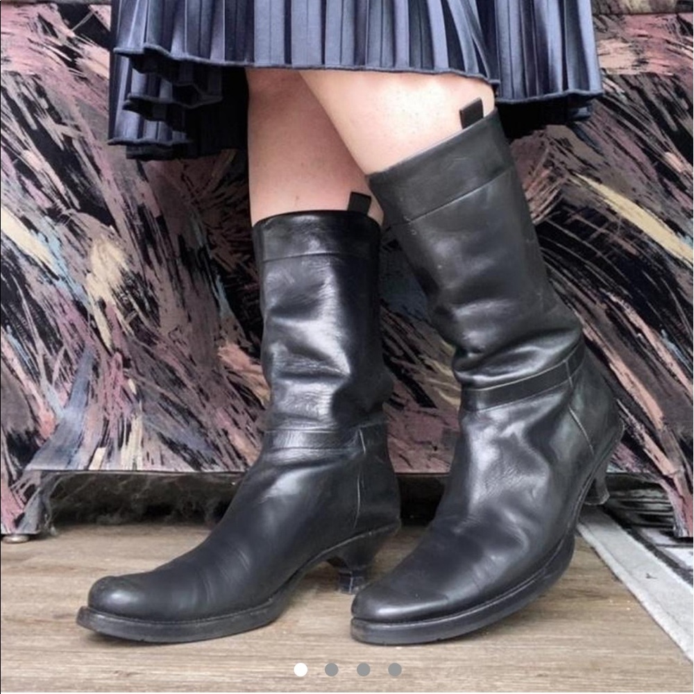vintage prada kitten heel boots size 37